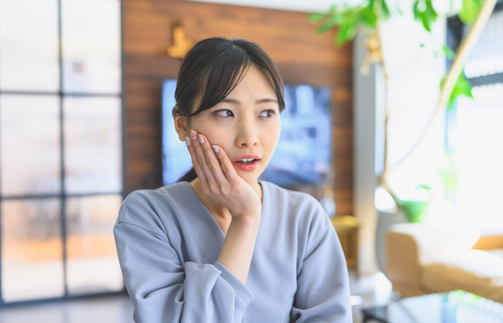 噛み合わせが悪い原因とは？矯正が必要なケースとセルフチェック方法